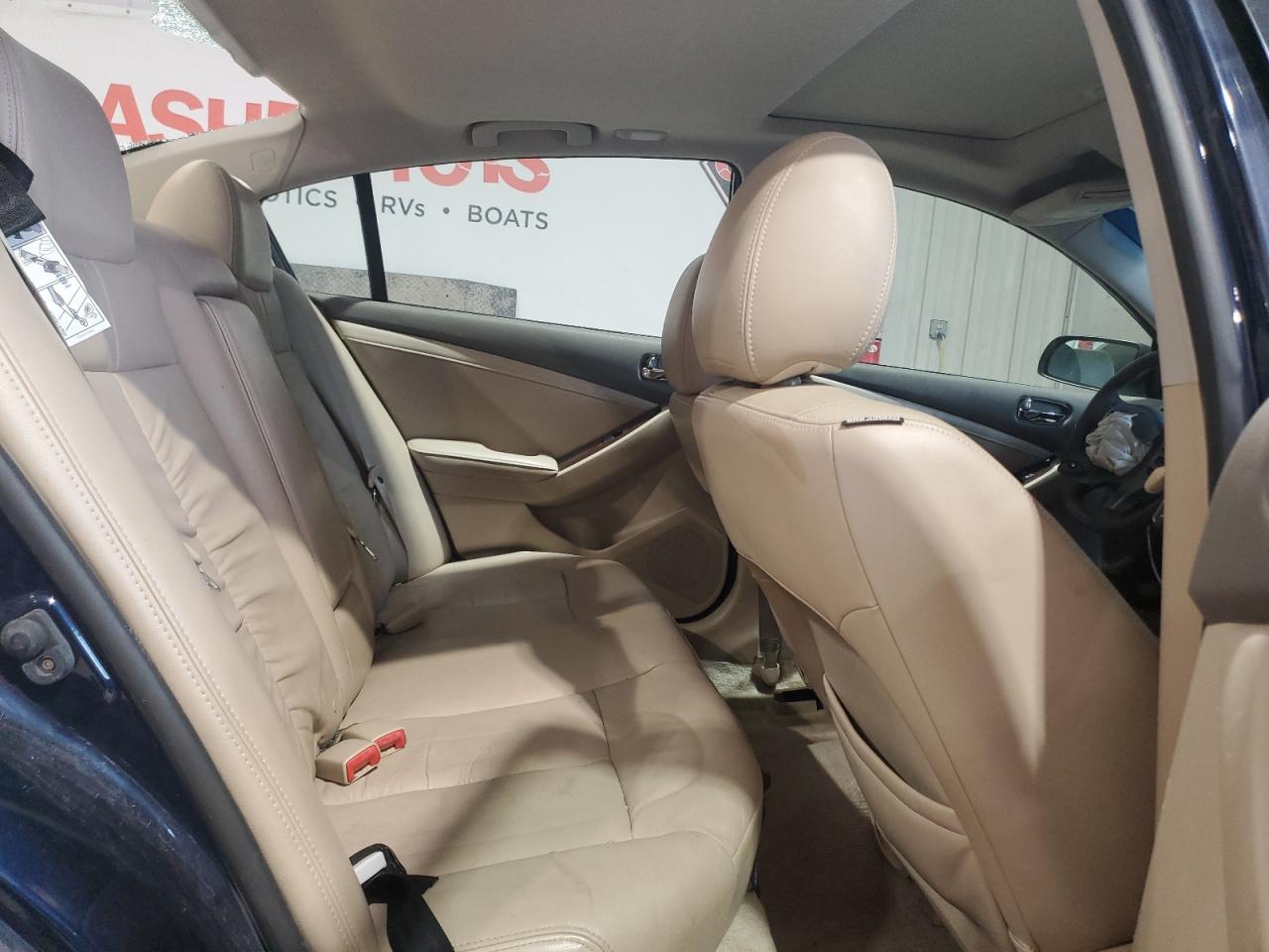 2012 Nissan Altima - Image 10