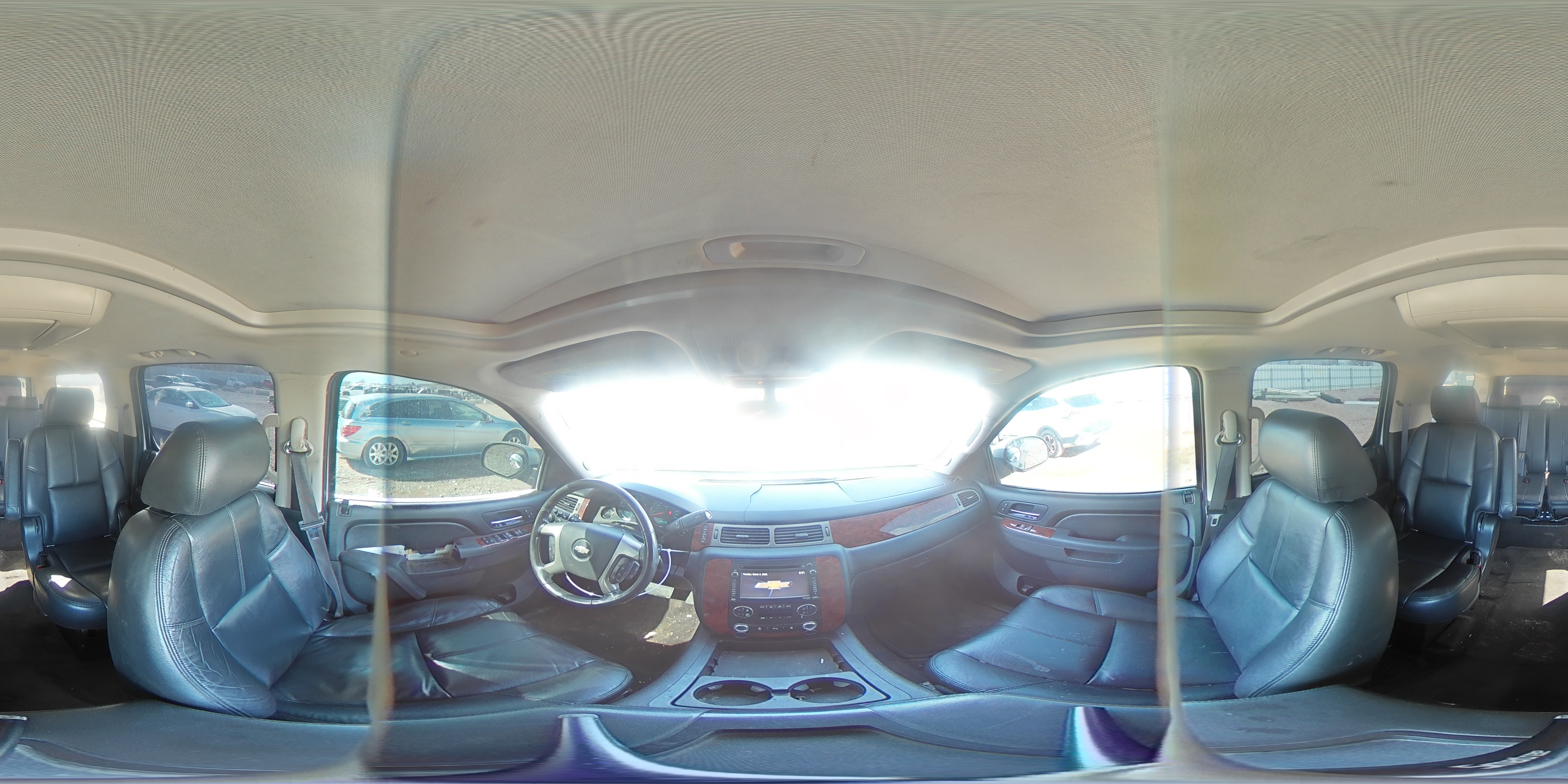 2013 Chevrolet Suburban - Image 14