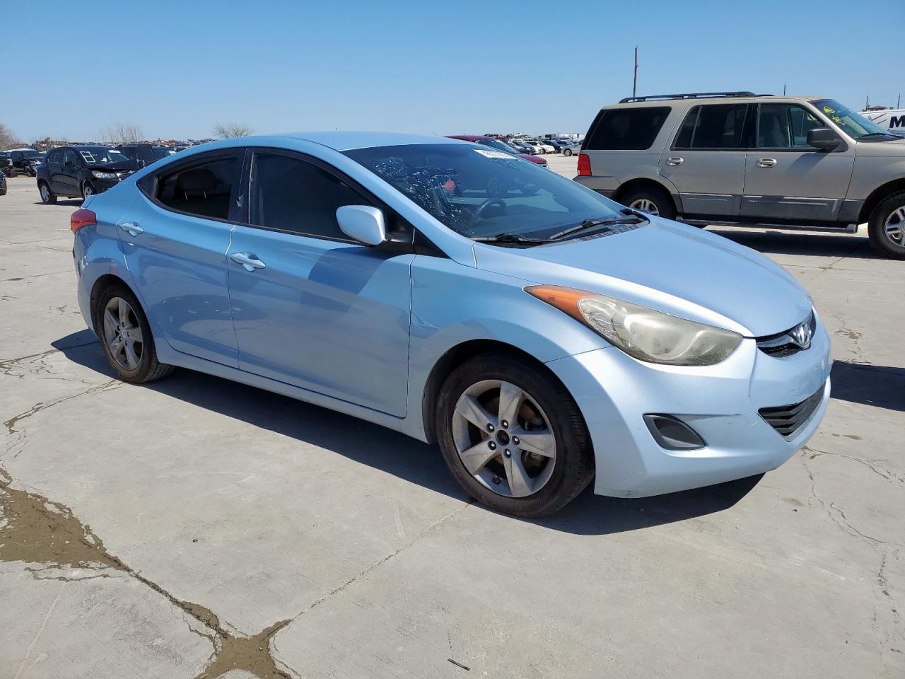 2013 Hyundai Elantra - Image 4