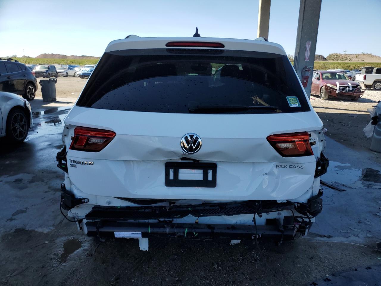 2021 Volkswagen Tiguan - Image 6