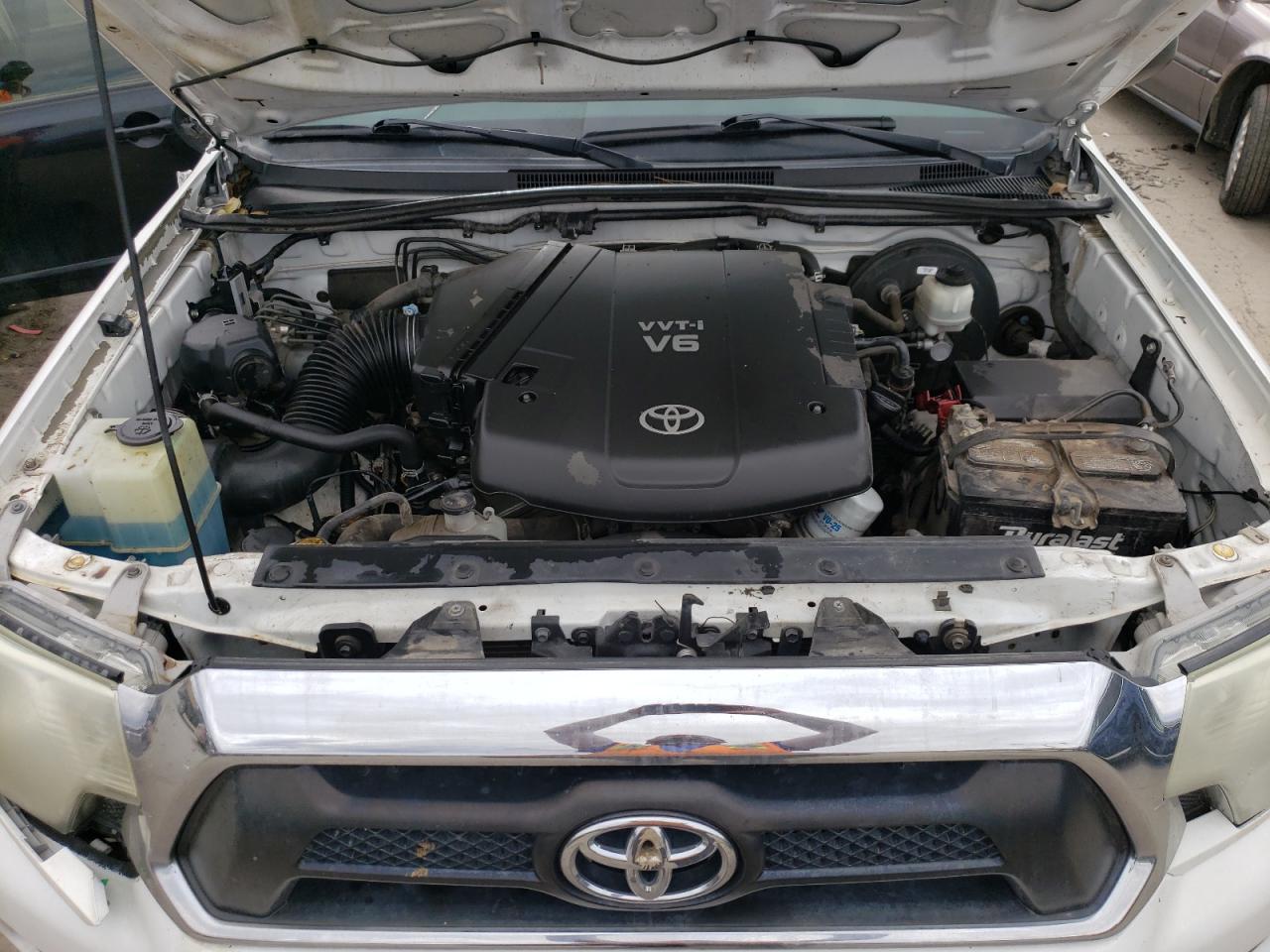 2013 Toyota Tacoma - Image 11