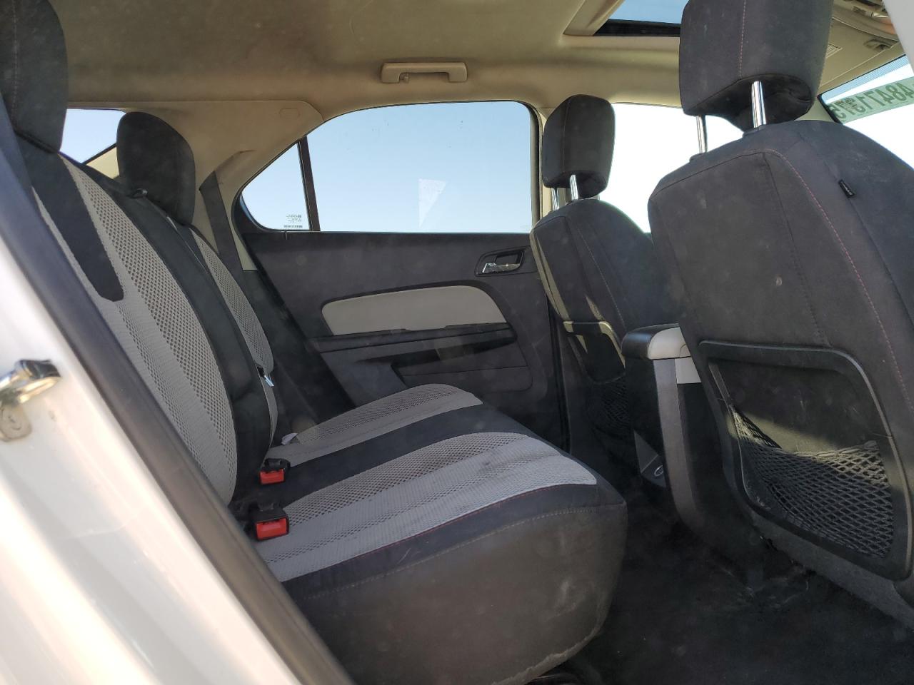 2015 Chevrolet Equinox - Image 11