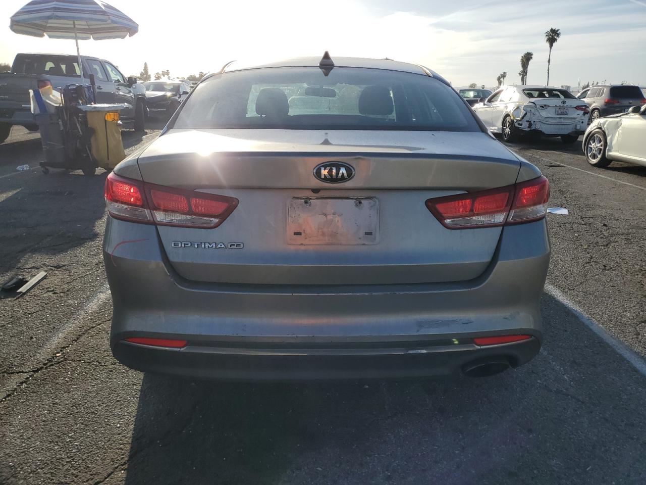 2017 Kia Optima - Image 6