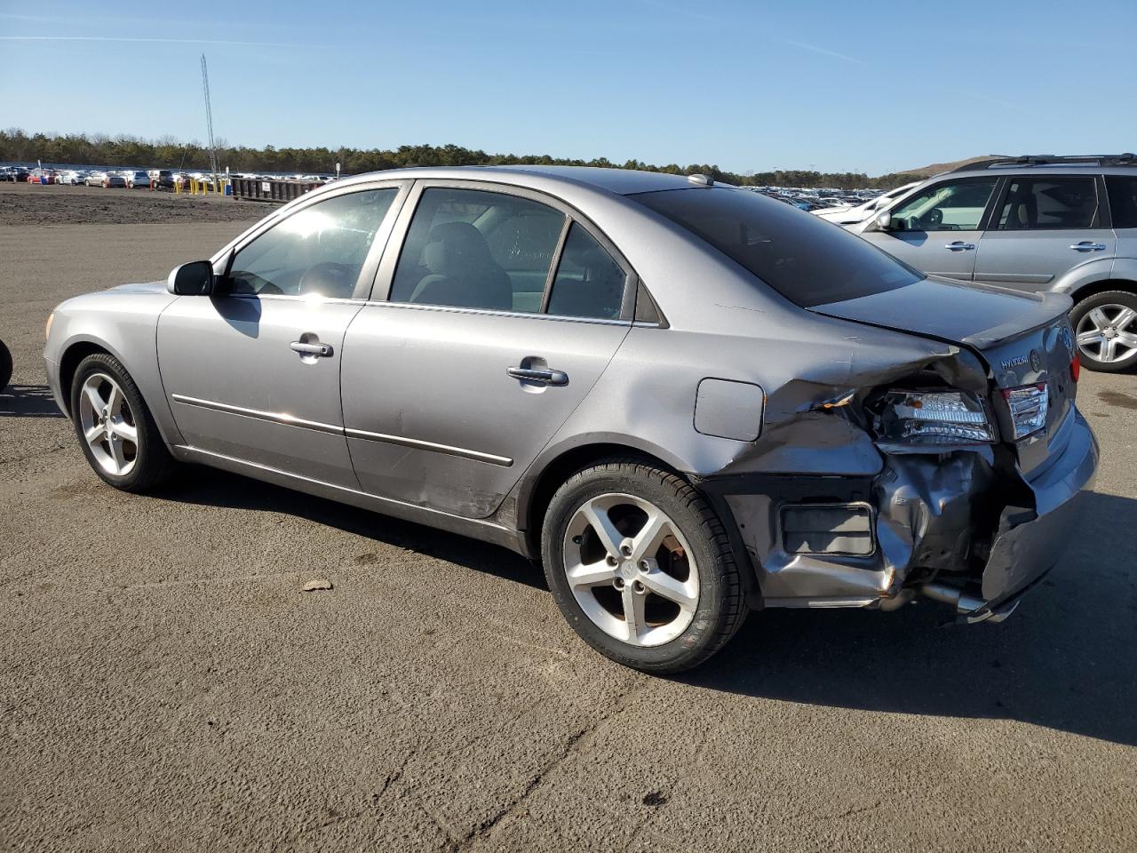2008 Hyundai Sonata - Image 2