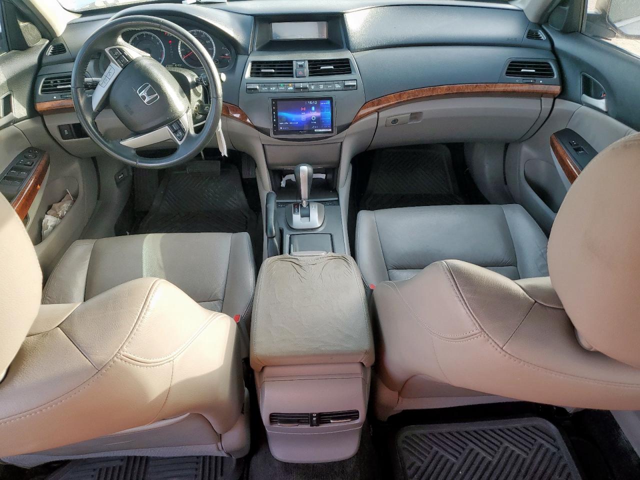2012 Honda Accord - Image 8