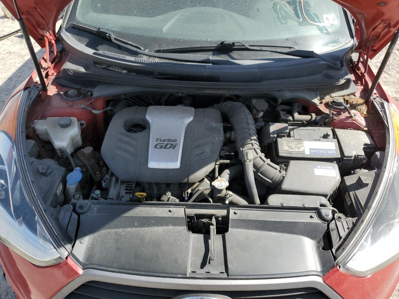 2016 Hyundai Veloster - Image 13