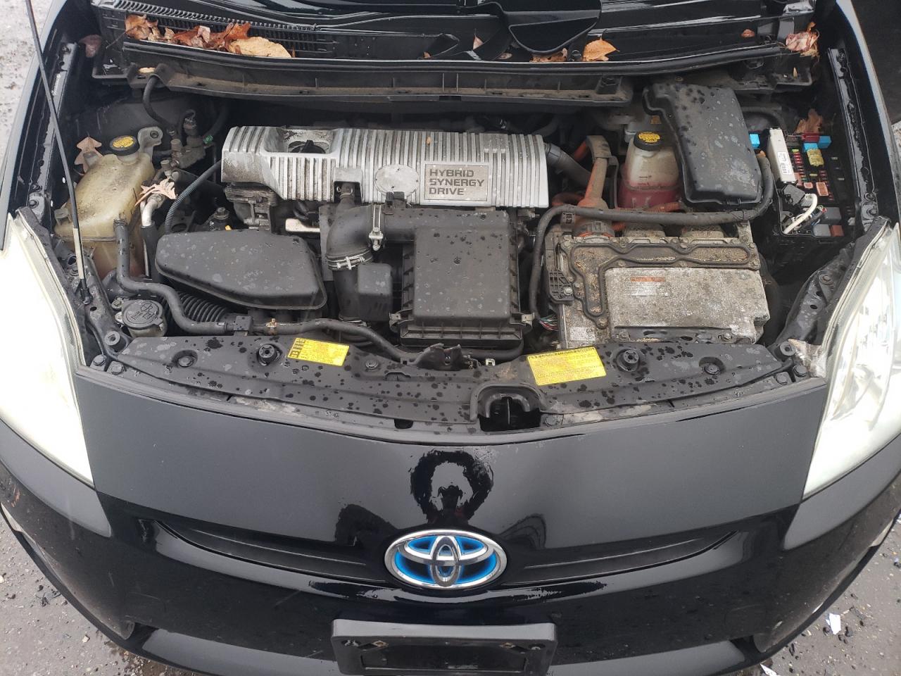 2011 Toyota Prius - Image 12