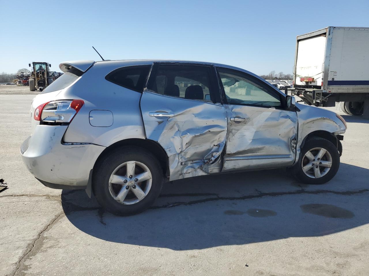 2013 Nissan Rogue - Image 3