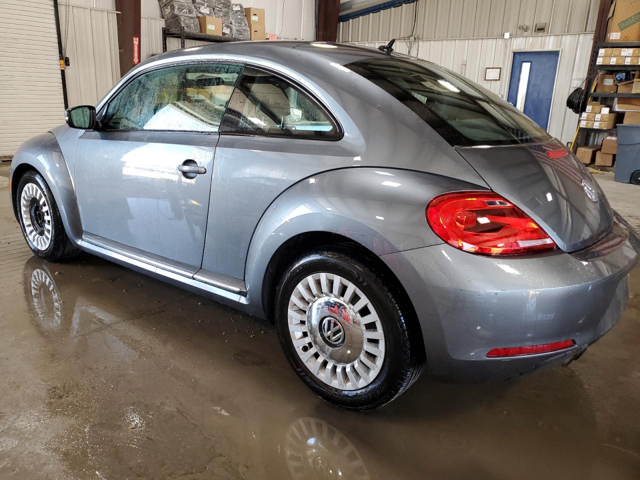 2013 Volkswagen Beetle - Image 2