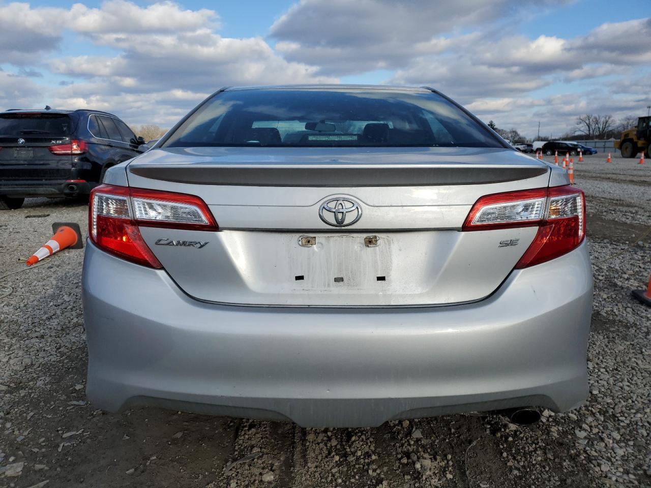 2012 Toyota Camry - Image 6