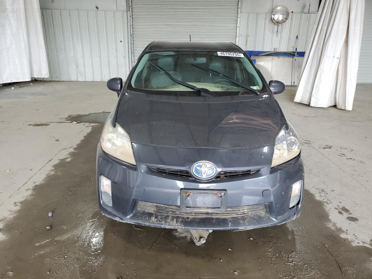 2010 Toyota Prius - Image 5