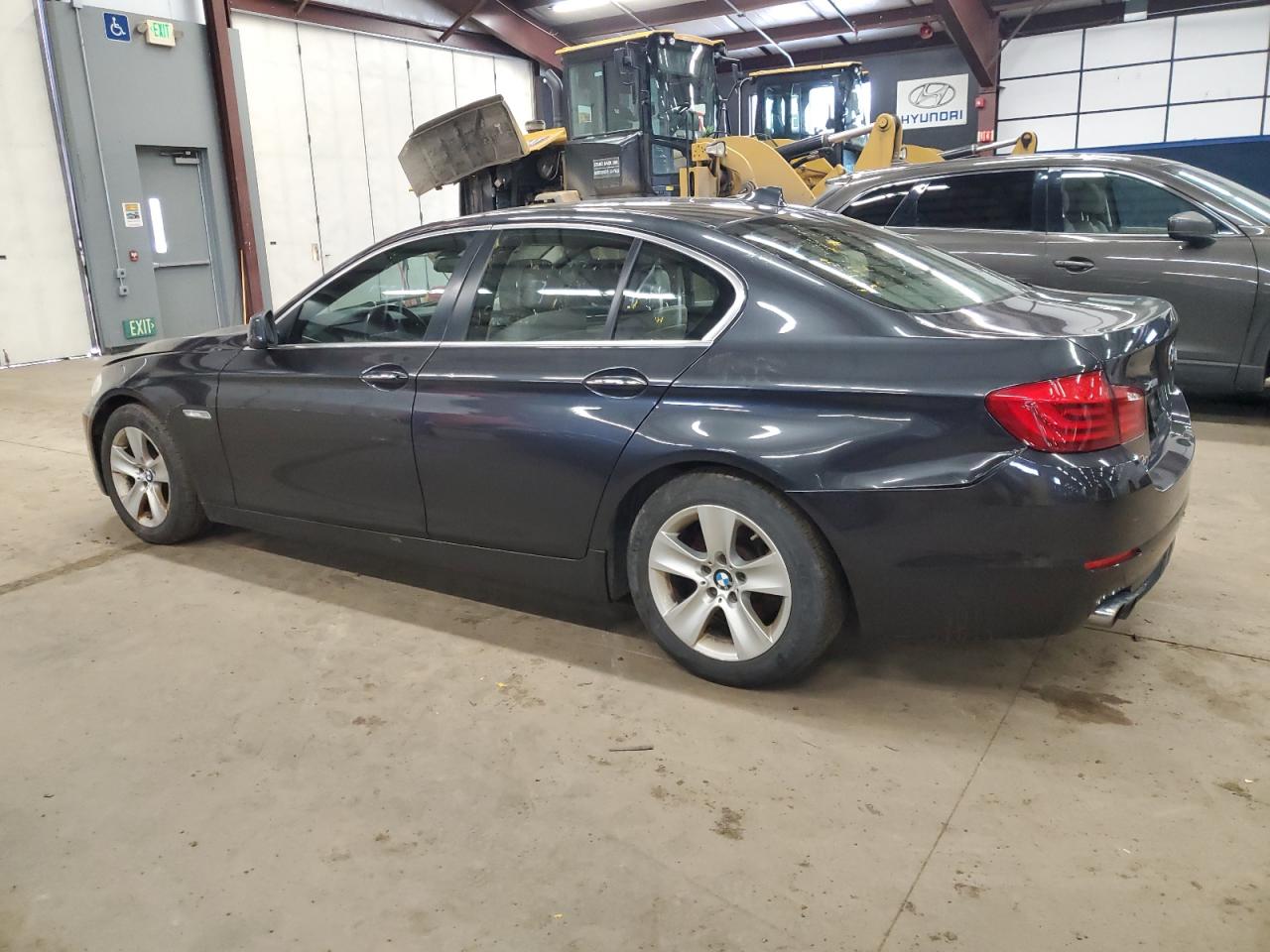 2013 BMW 5er - Image 2