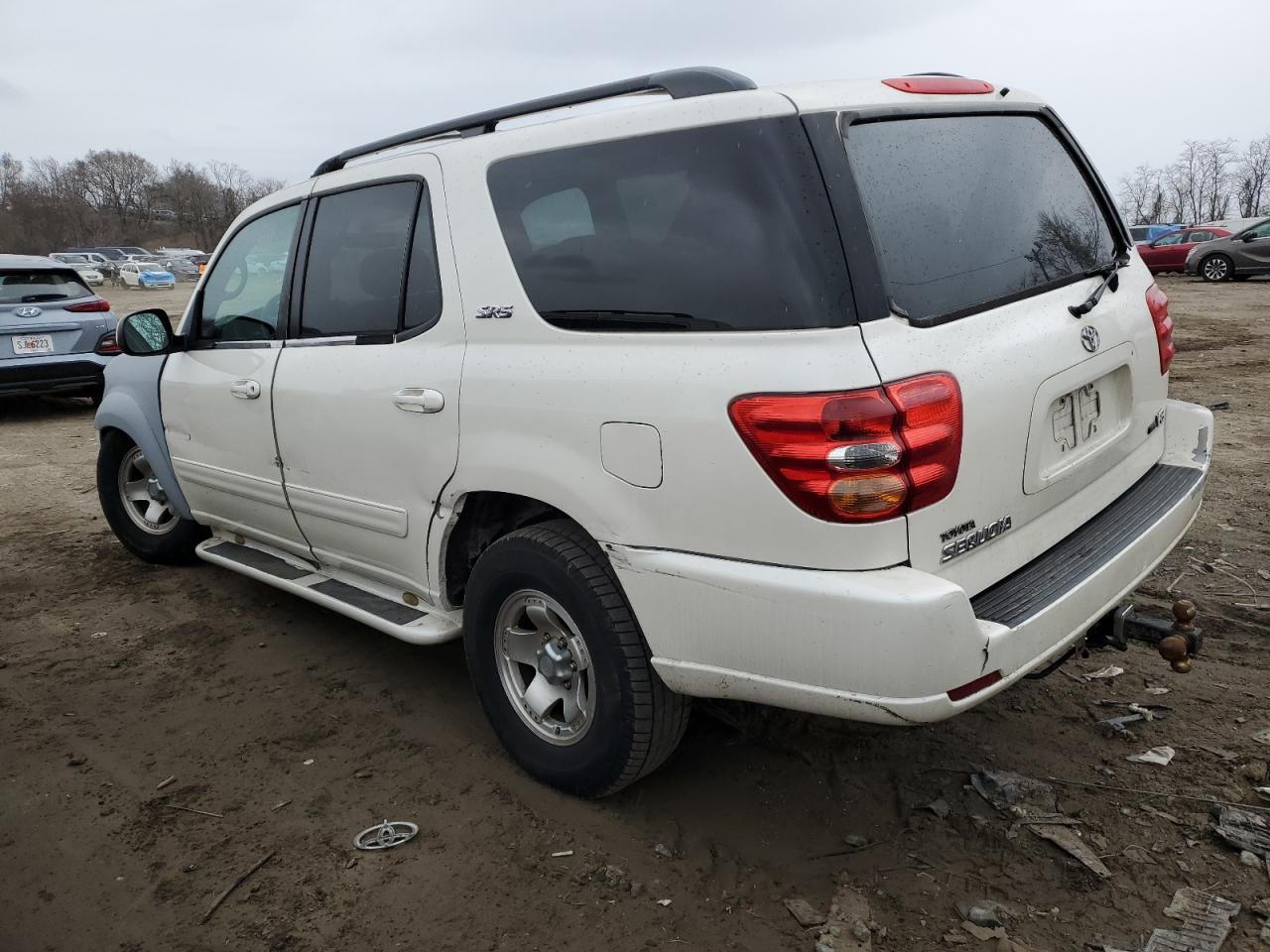 2002 Toyota Sequoia - Image 2