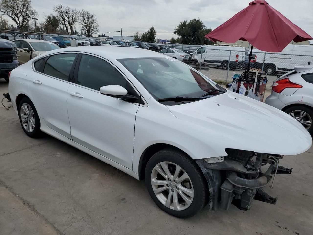 2015 Chrysler 200 - Image 4