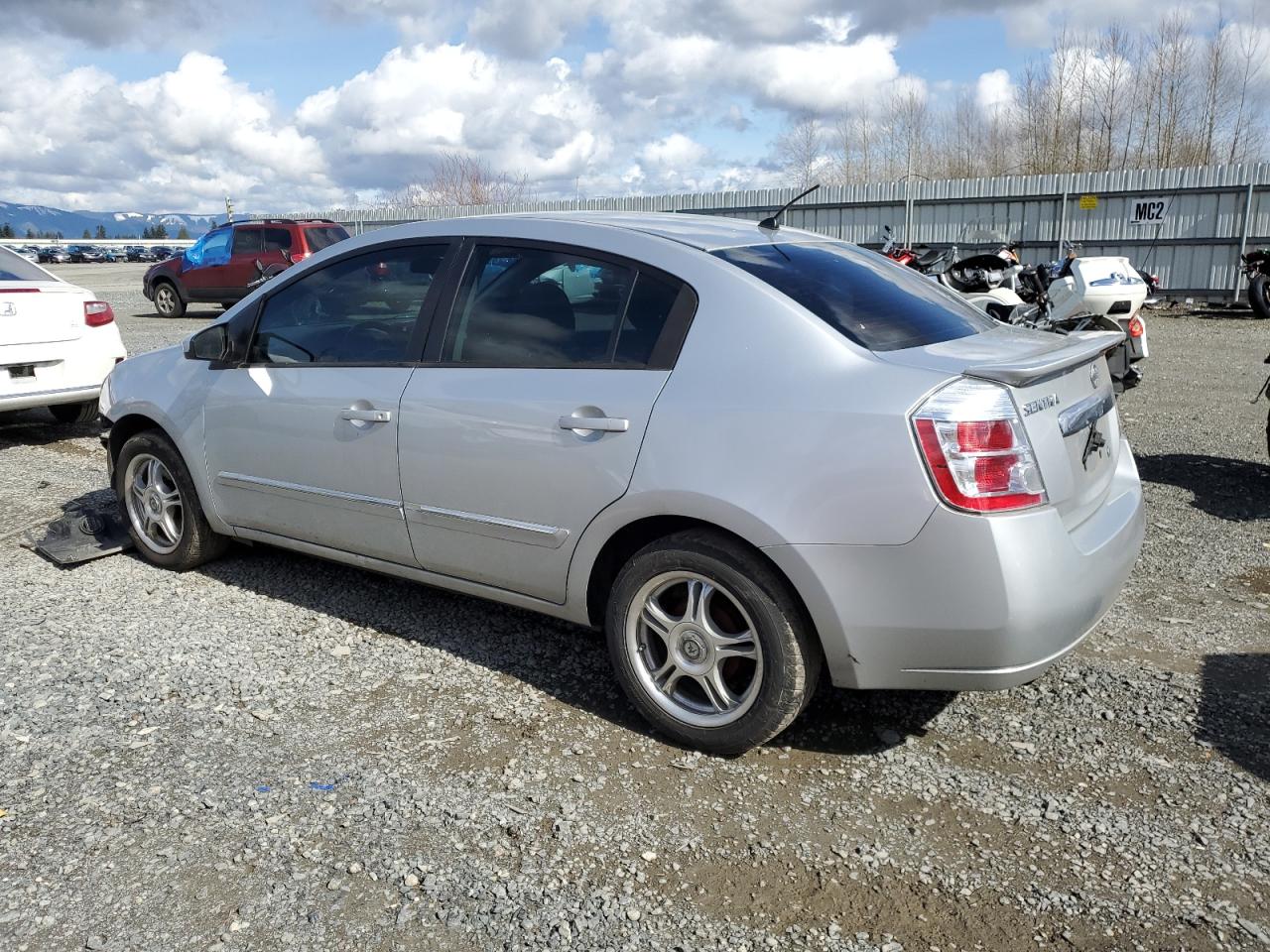 2012 Nissan Sentra - Image 2