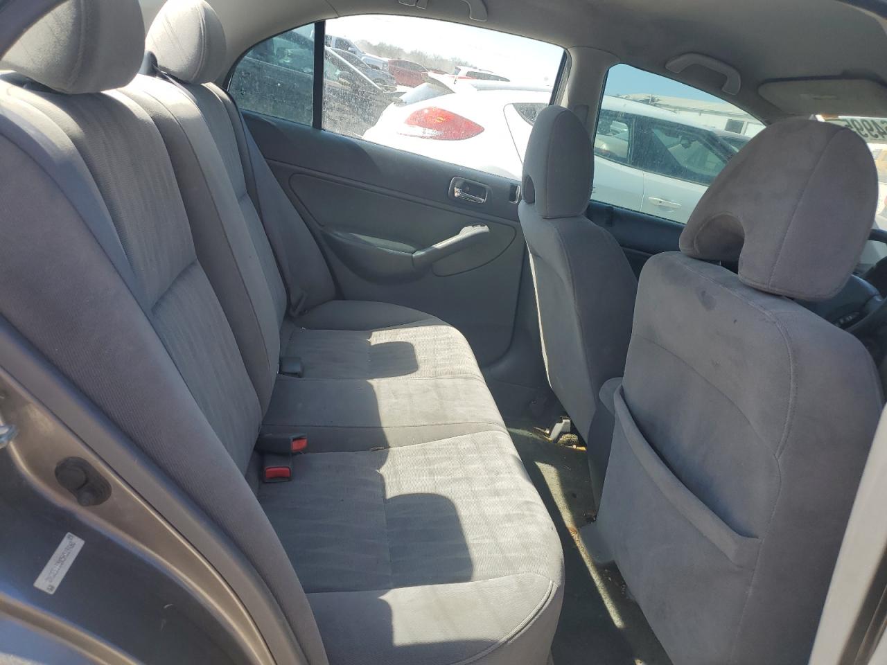 2005 Honda Civic - Image 10