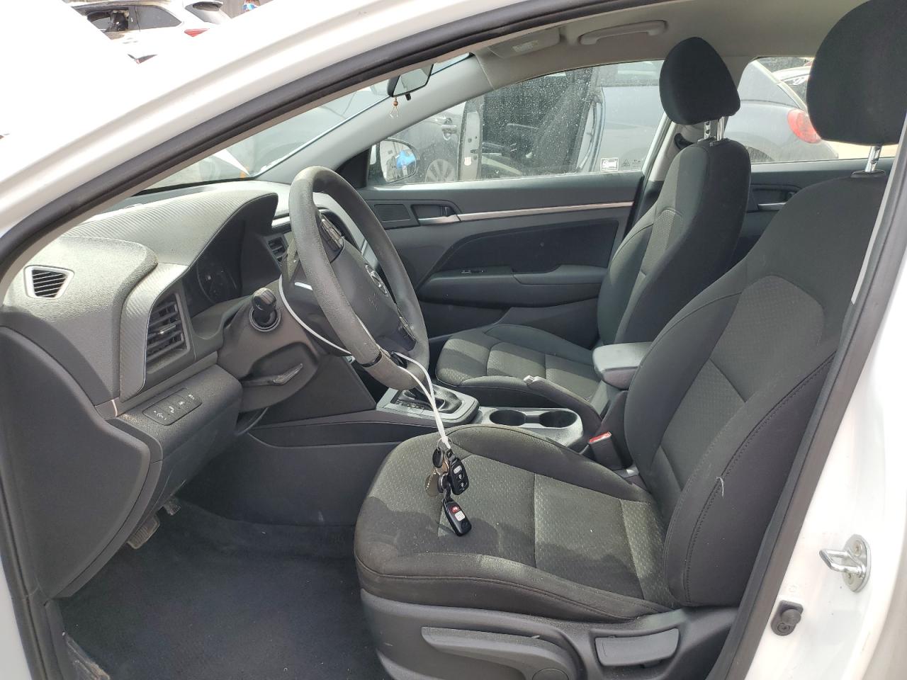 2020 Hyundai Elantra - Image 7