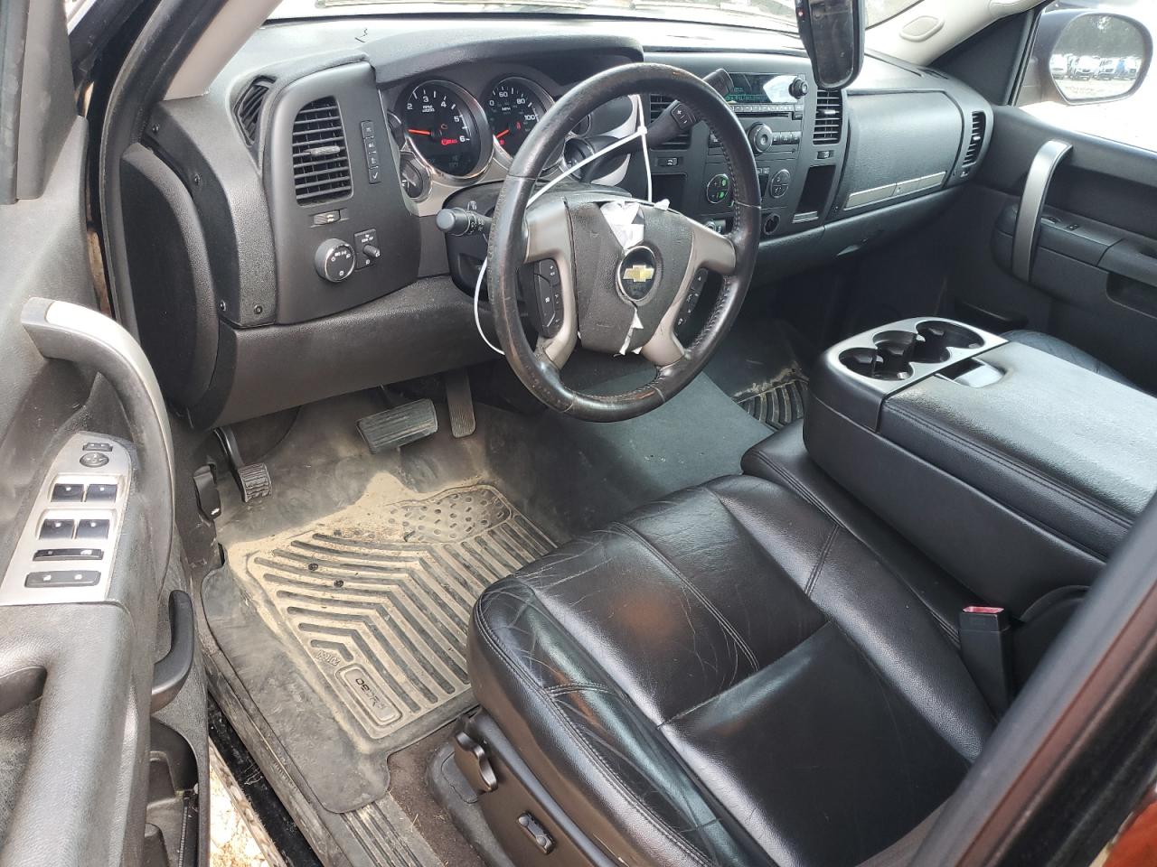 2012 Chevrolet Silverado - Image 8