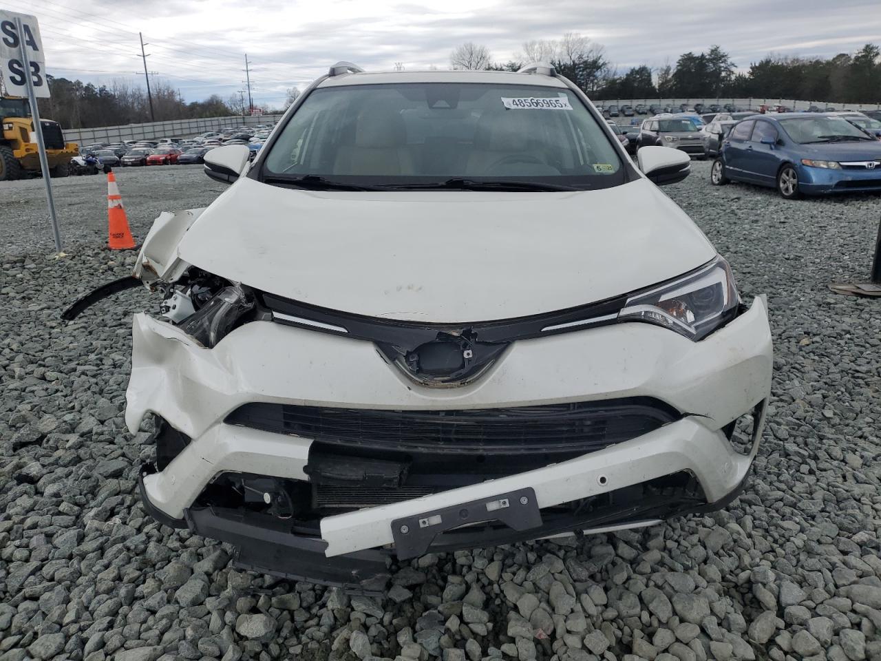 2016 Toyota RAV 4 - Image 5