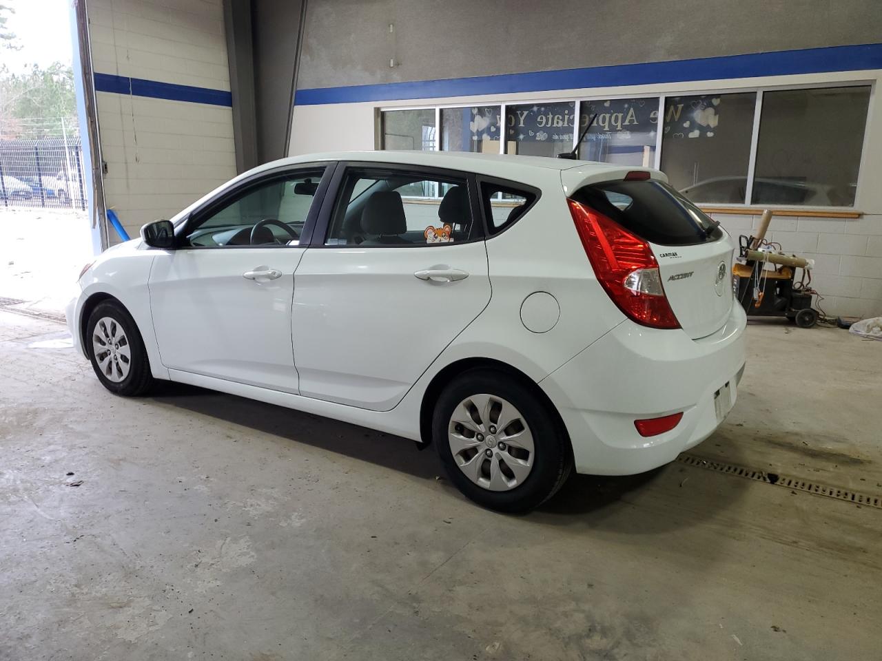 2015 Hyundai Accent - Image 2