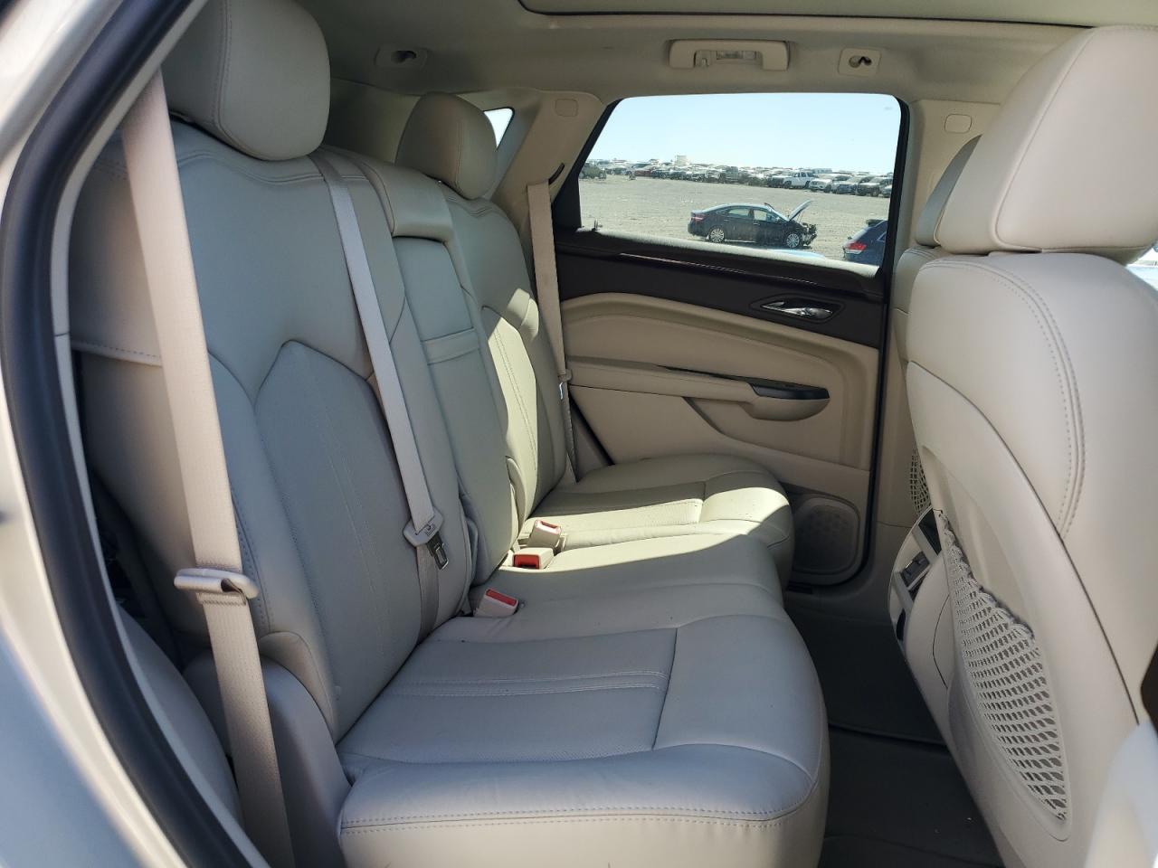 2016 Cadillac SRX - Image 11