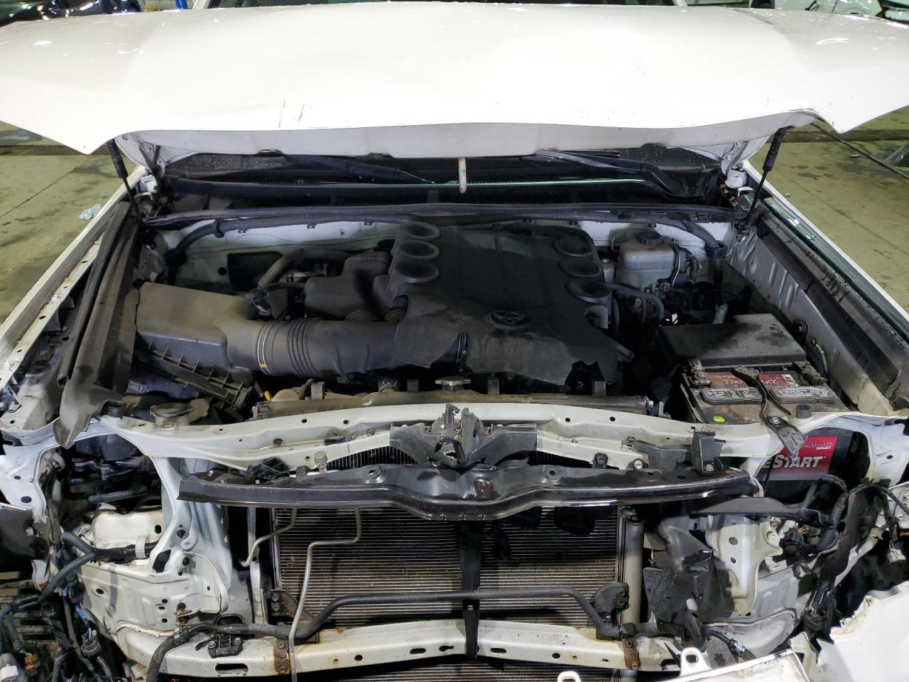 2015 Toyota 4Runner - Image 12