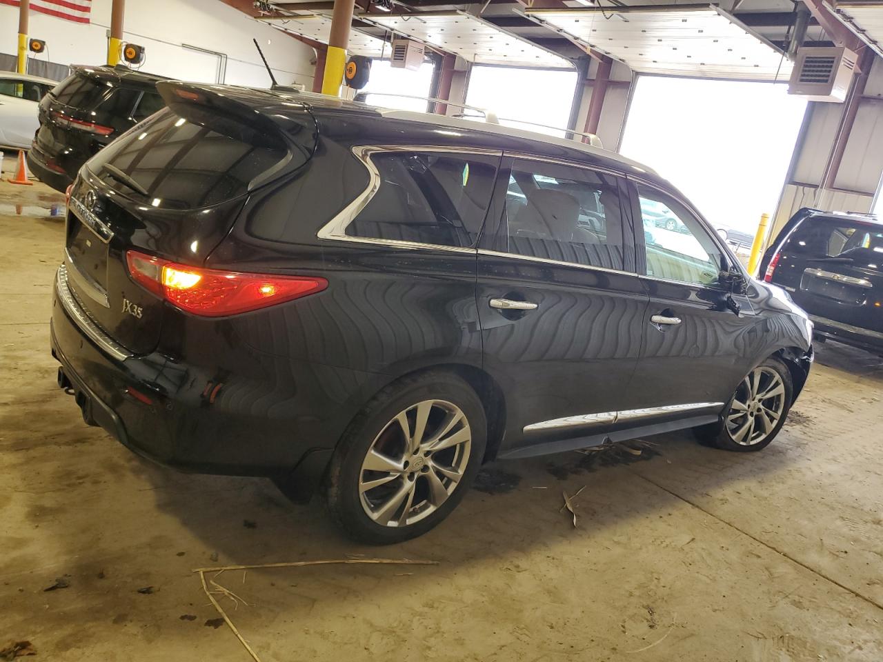 2013 Infiniti JX - Image 3