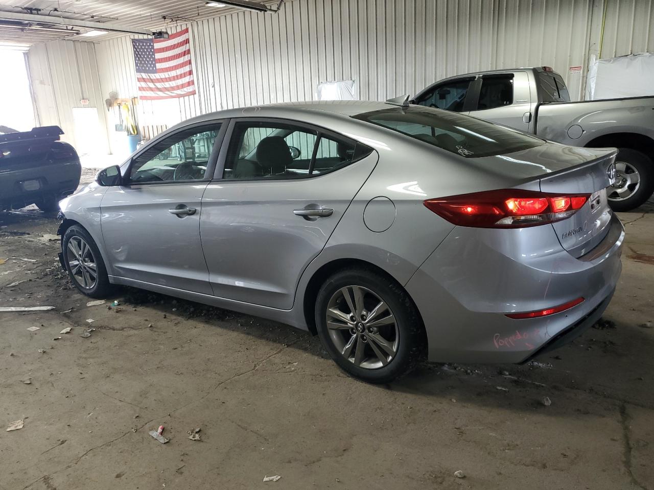 2017 Hyundai Elantra - Image 2