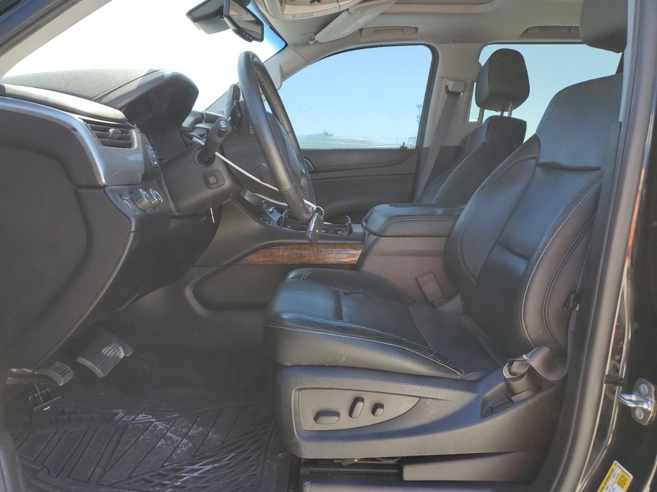 2015 Chevrolet Suburban - Image 7