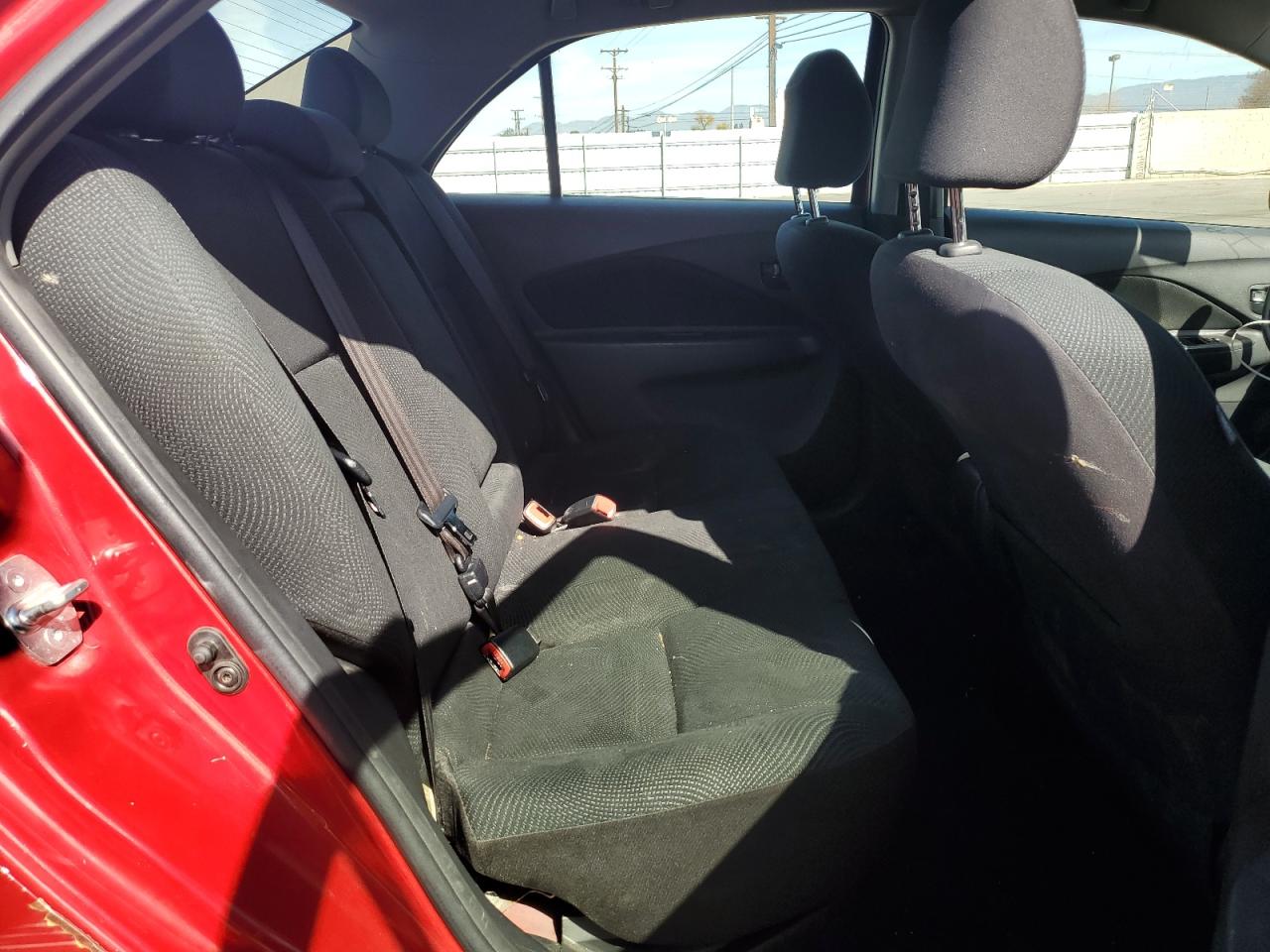2012 Toyota Yaris - Image 10
