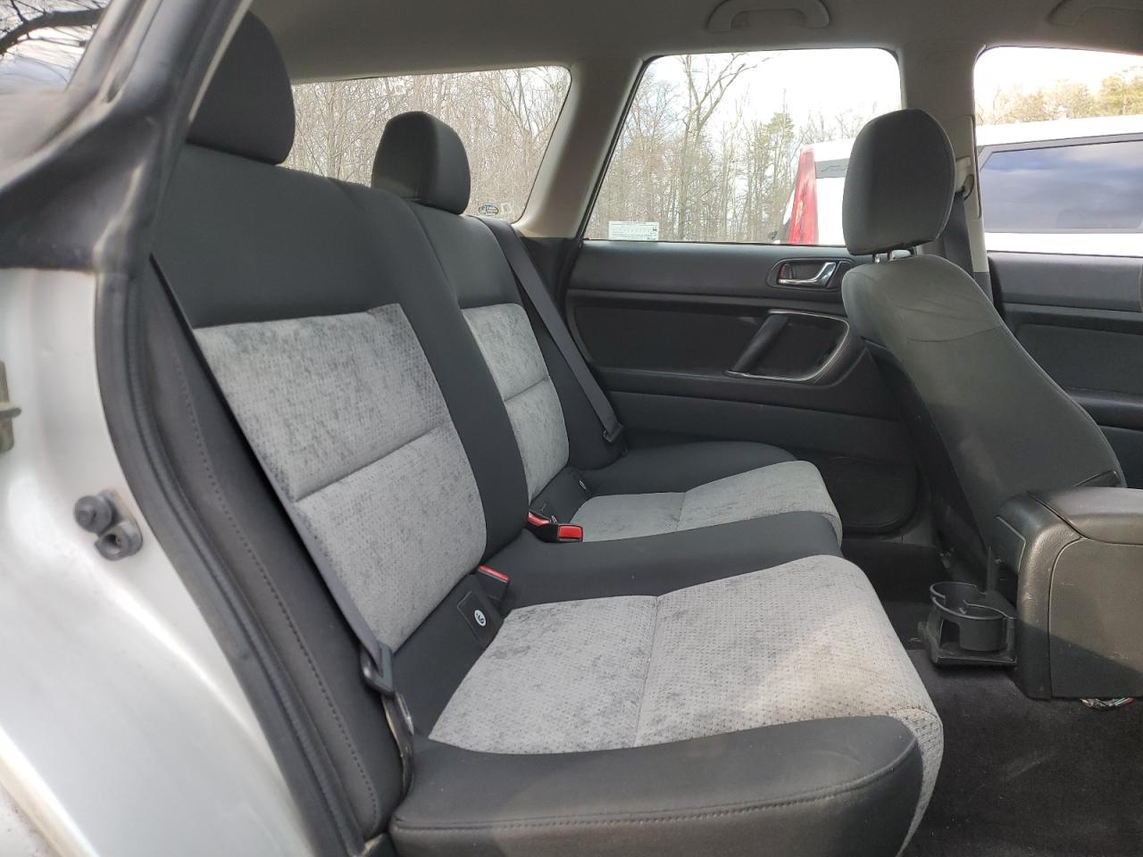 2005 Subaru Legacy - Image 11