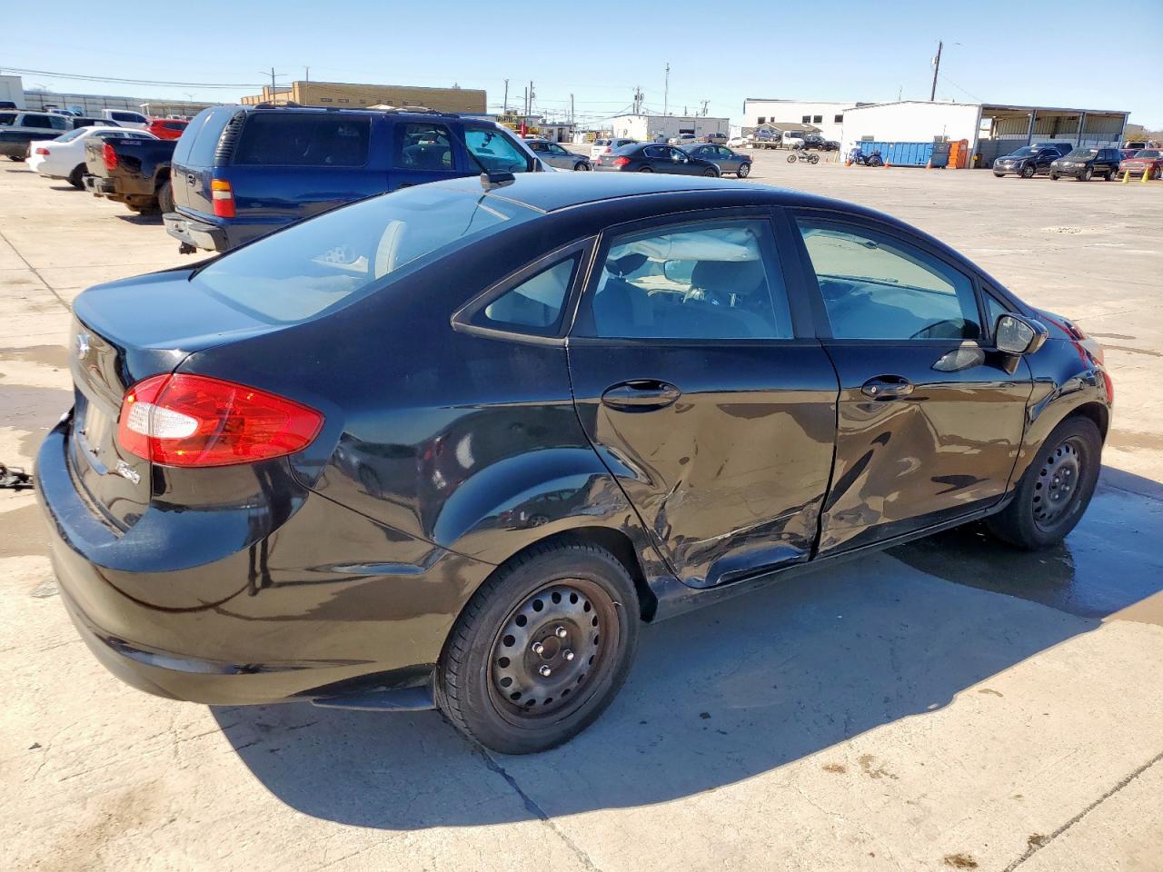 2013 Ford Fiesta - Image 3