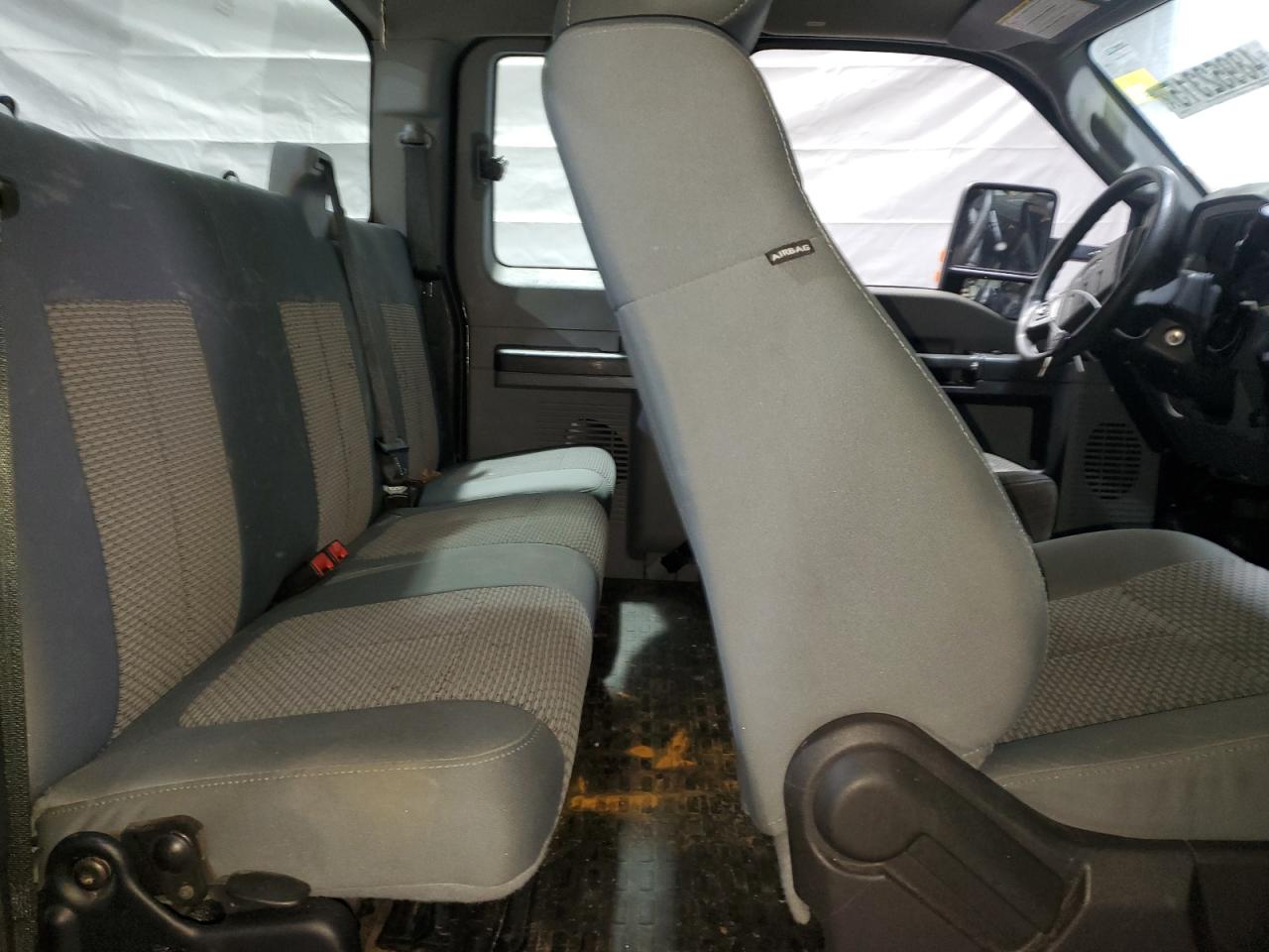 2015 Ford F250 - Image 10