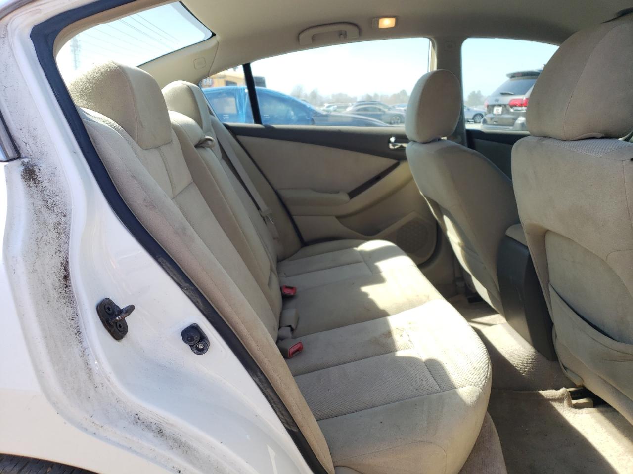 2009 Nissan Altima - Image 10