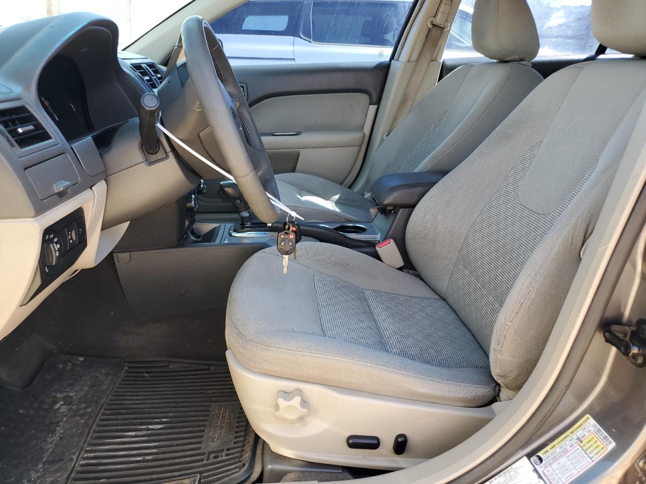 2010 Ford Fusion - Image 7