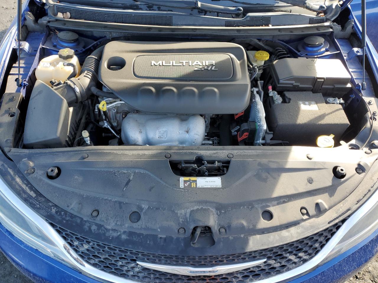 2016 Chrysler 200 - Image 11