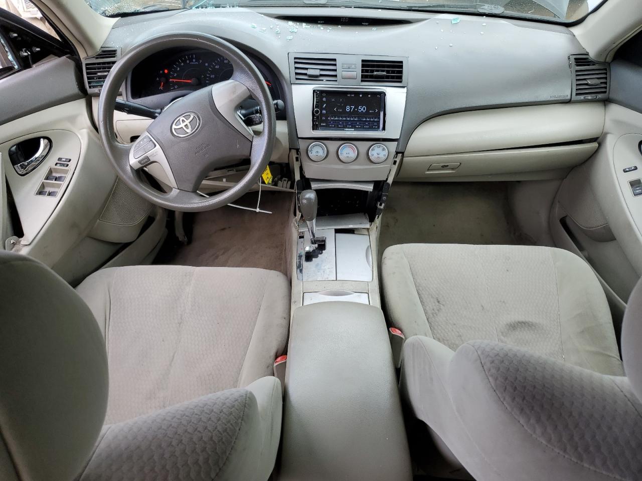 2011 Toyota Camry - Image 8