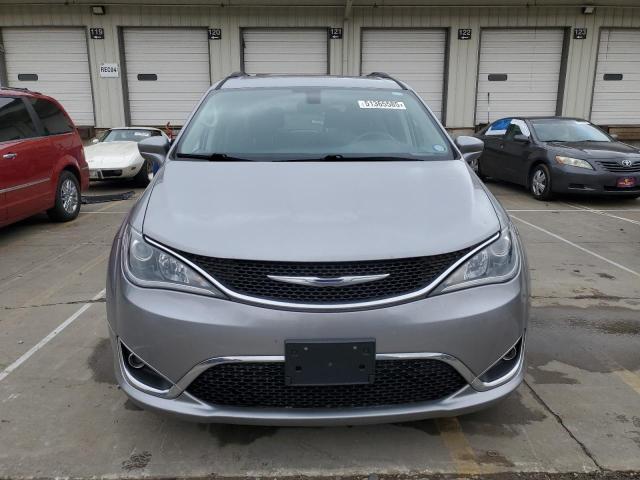 Minivans CHRYSLER PACIFICA 2017 Silver