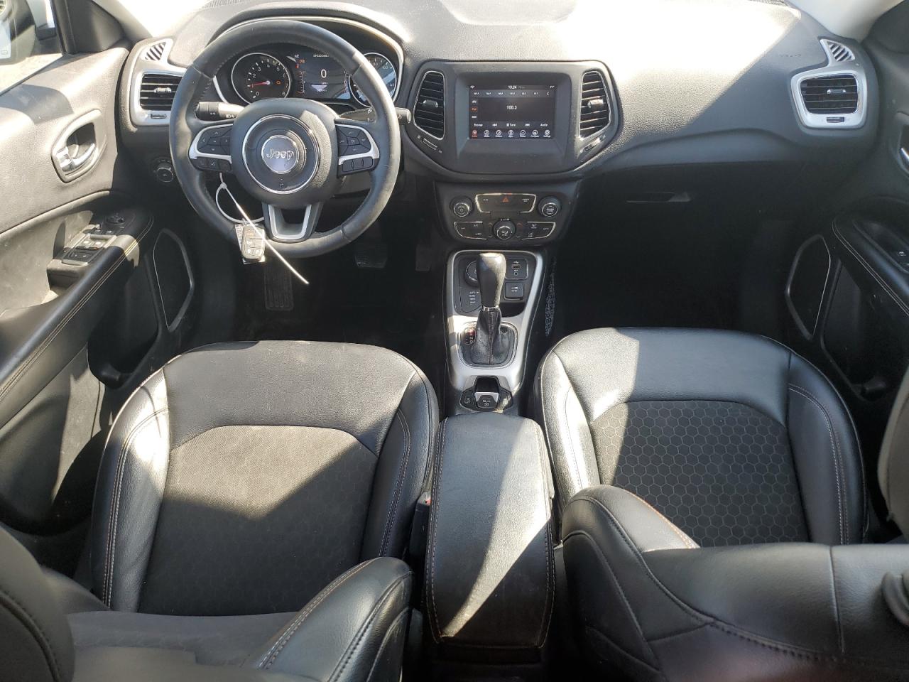2017 Jeep Compass - Image 8
