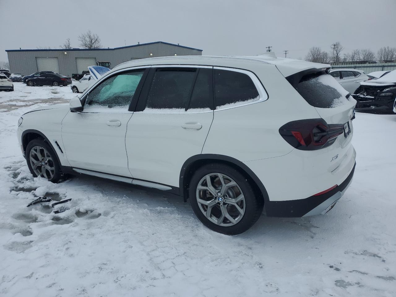2022 BMW X3 - Image 2