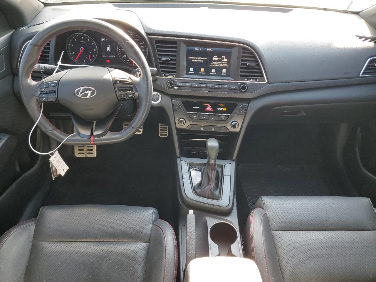 2018 Hyundai Elantra - Image 8