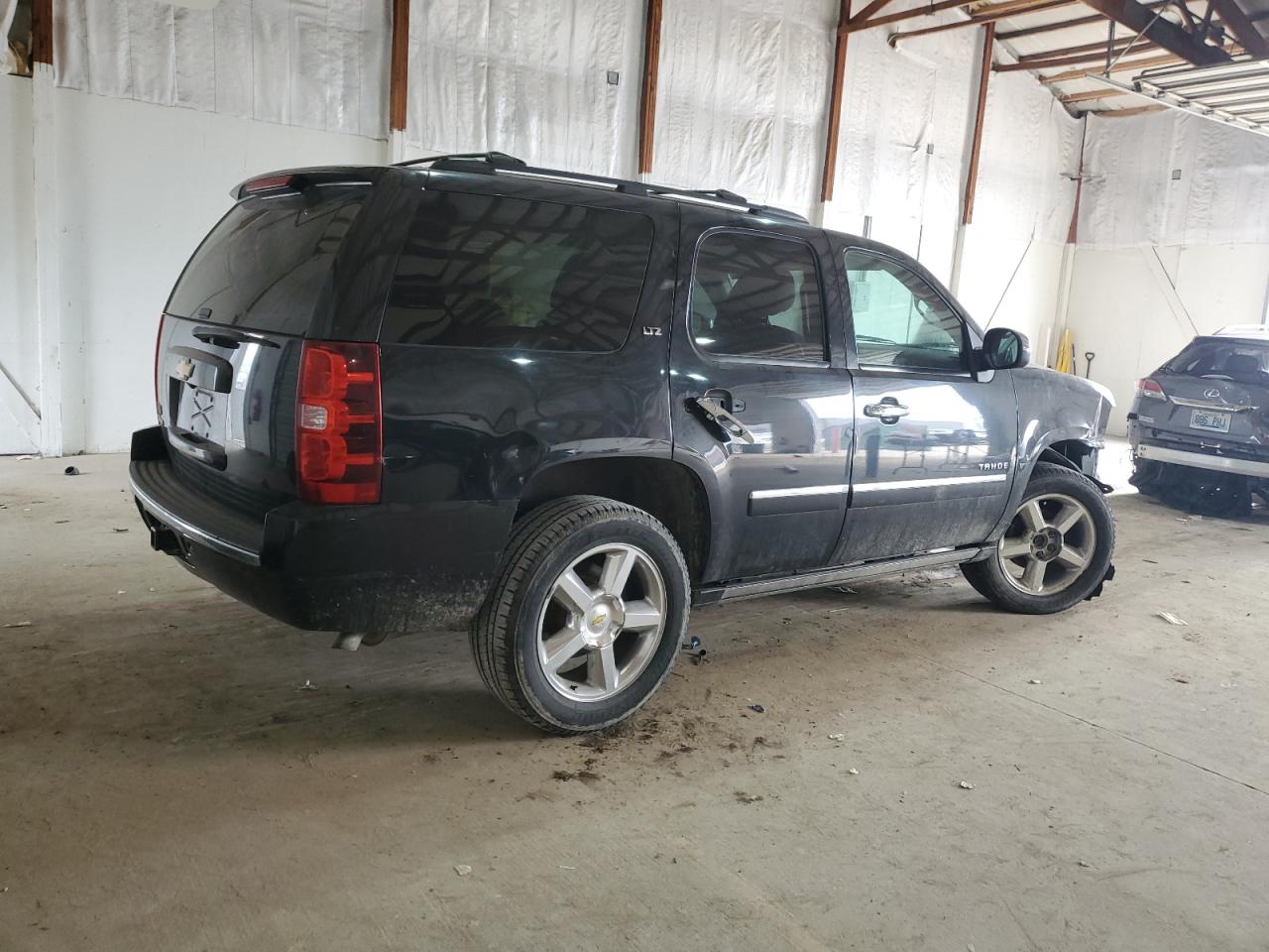 2013 Chevrolet Tahoe - Image 3