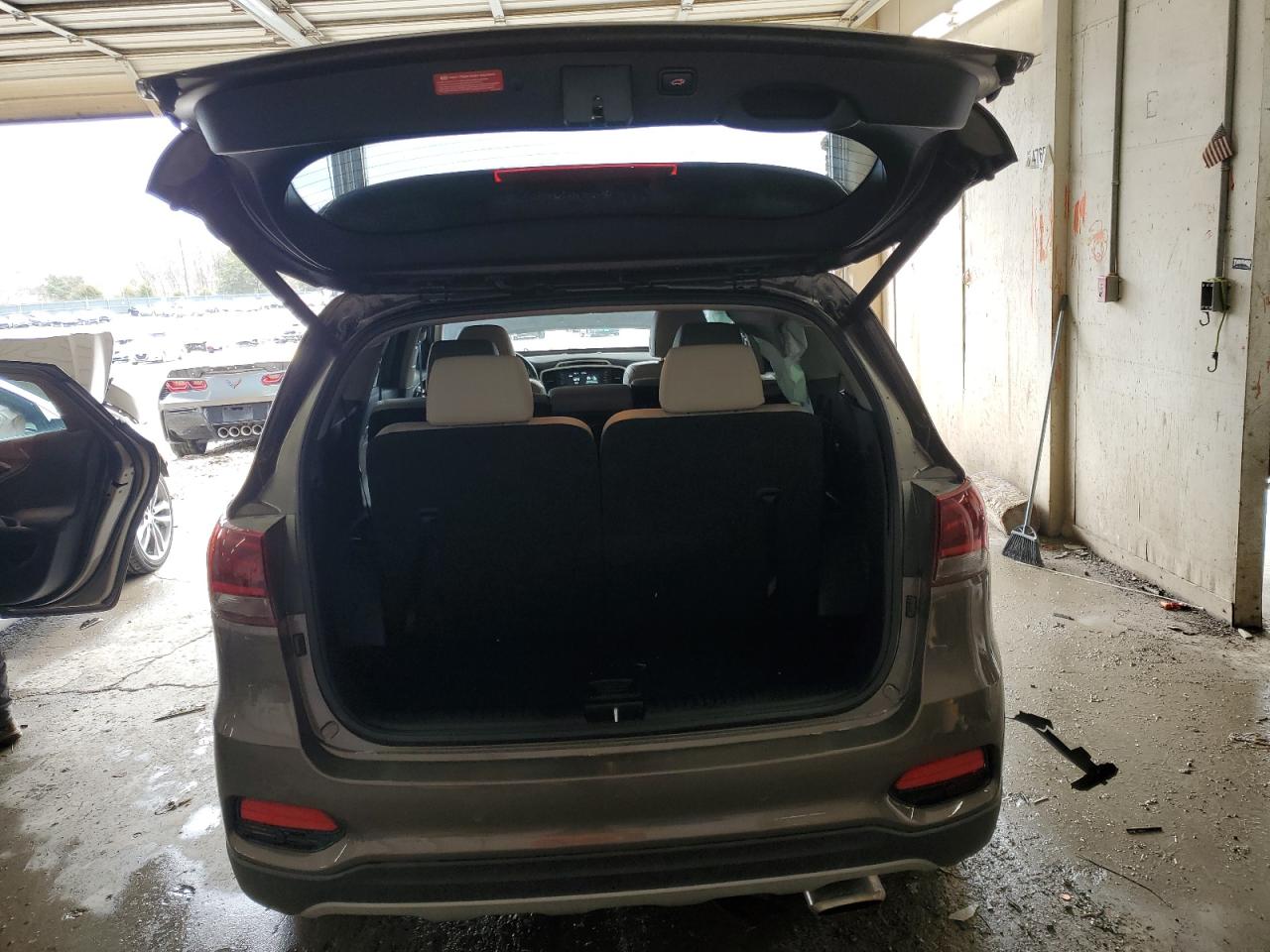 2019 Kia Sorento - Image 6