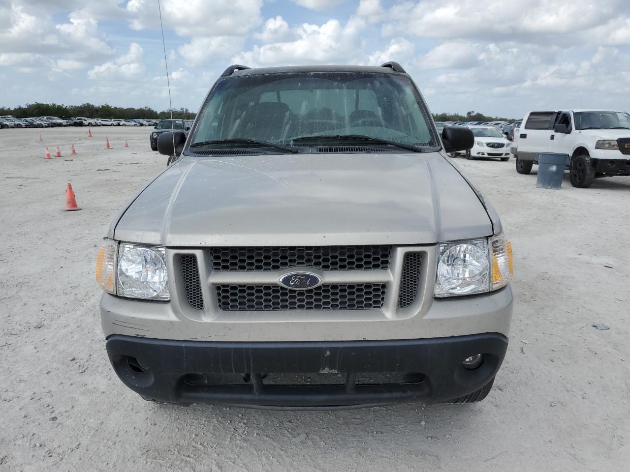 2003 Ford Explorer - Image 5