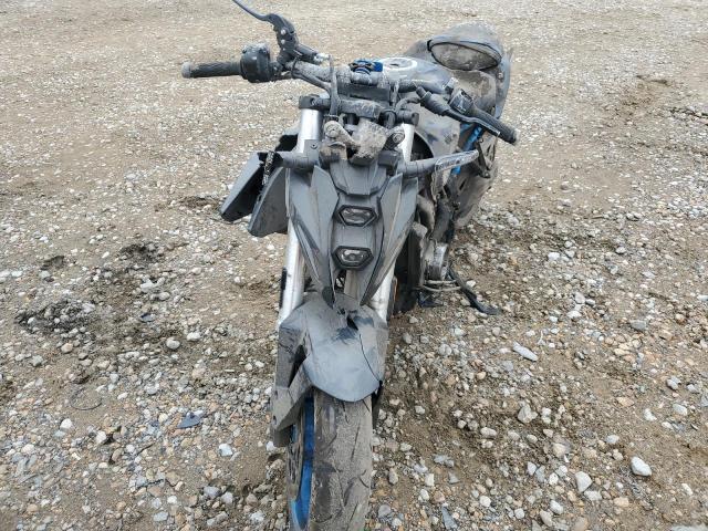  SUZUKI GSX800 R 2024 Два тони