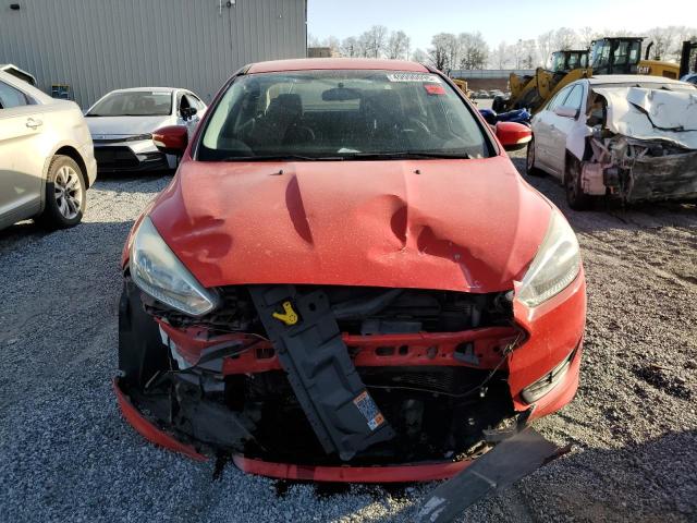 Sedans FORD FOCUS 2015 Red