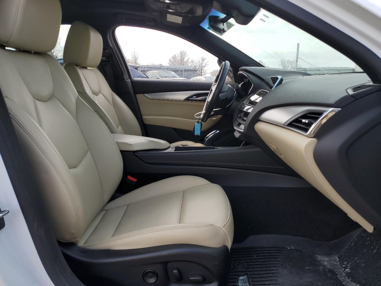 2023 Cadillac CT5 - Image 7