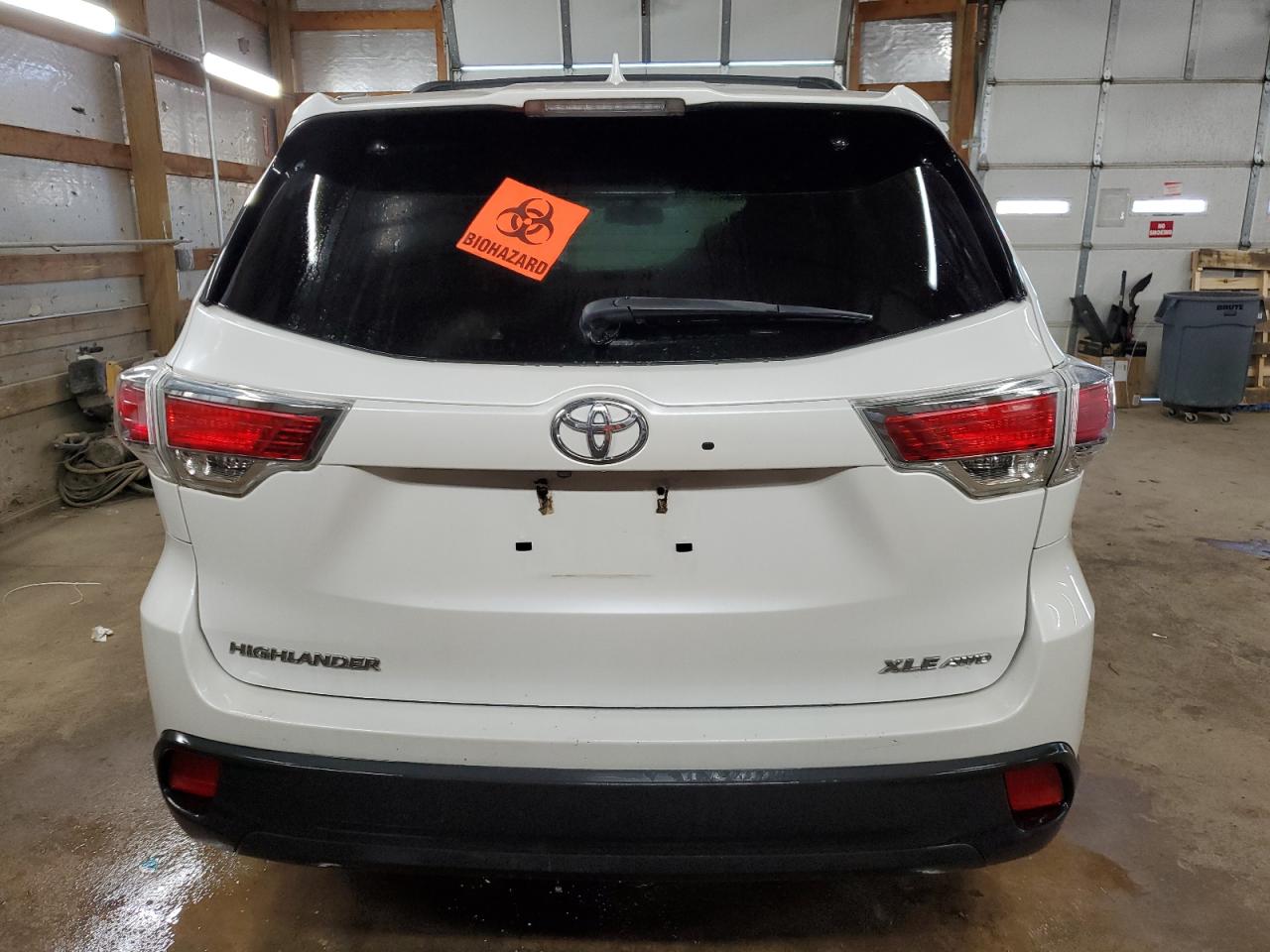 2016 Toyota Highlander - Image 6