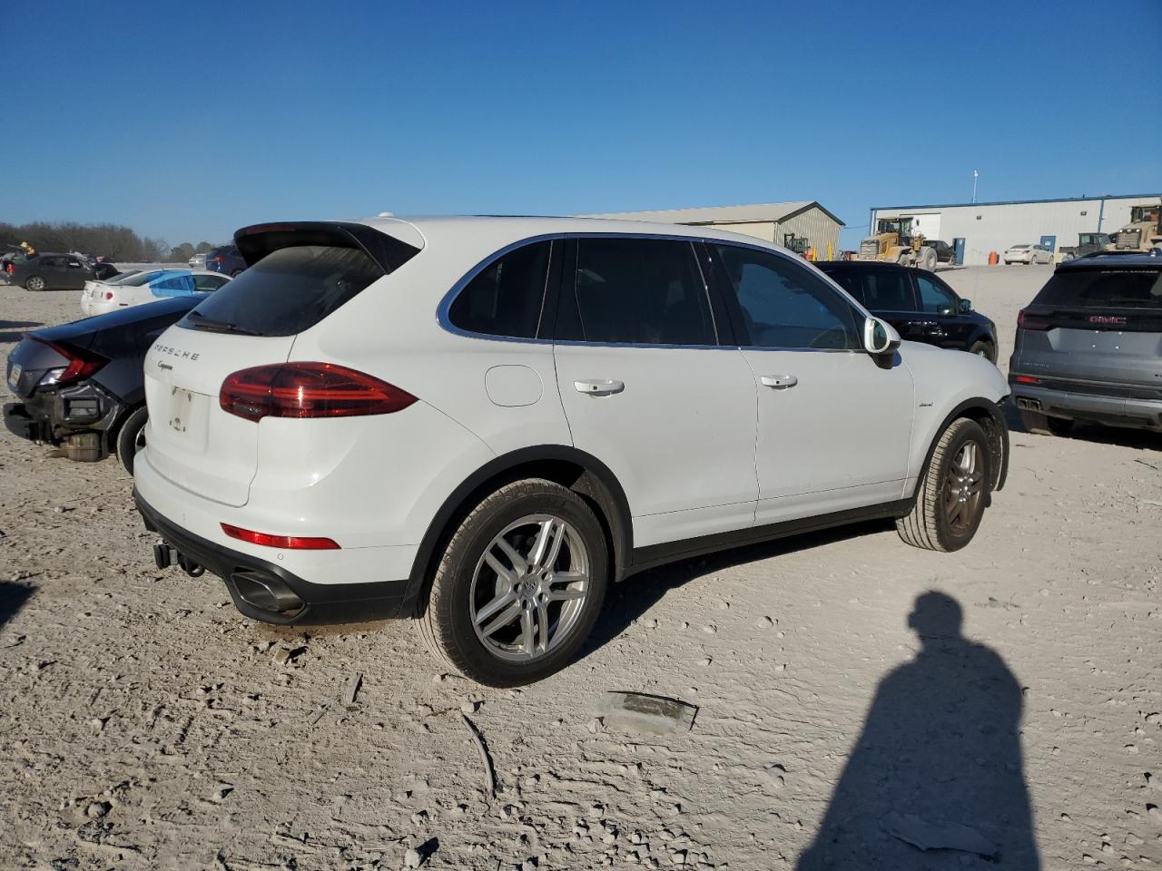 2016 Porsche Cayenne - Image 3