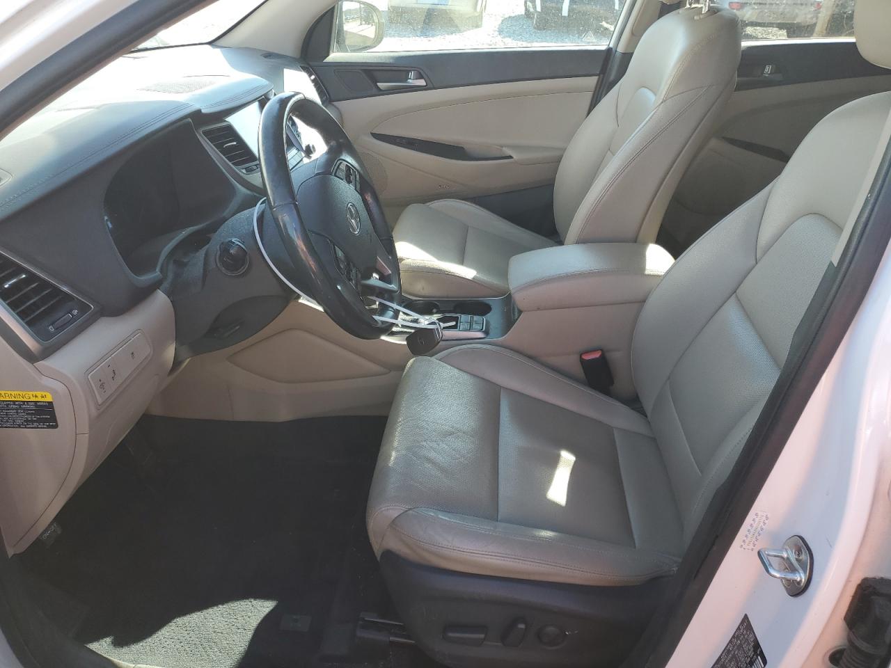 2017 Hyundai Tucson - Image 7
